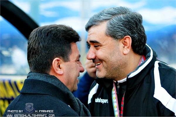 لیگ برتر فوتبال ایران - فصل دوازدهم - هفته 29 - استقلال 1 تراکتور سازی تبریز 0 - 14/12/1391 - خوش و بش قلعه نویی و کادر فنی تراکتورسازی
