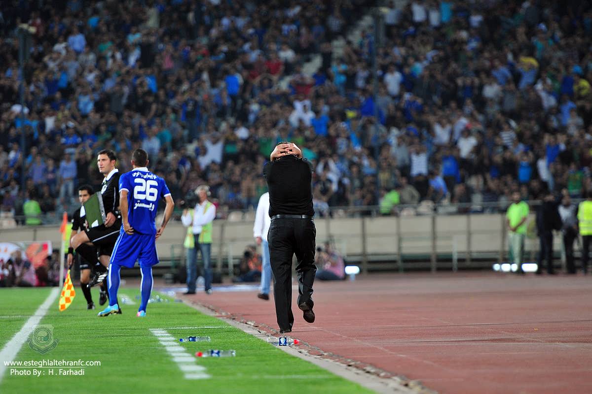 لیگ برتر ایران دوره 13 هفته 2 - استقلال 1 سپاهان 2 - 10 مرداد 1392 - ورزشگاه آزادی - حرص و جوش و عصبانیت قلعه نوعی